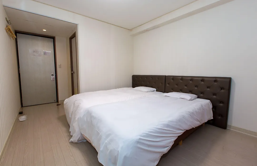 Hotel Empire In Shinjuku-1