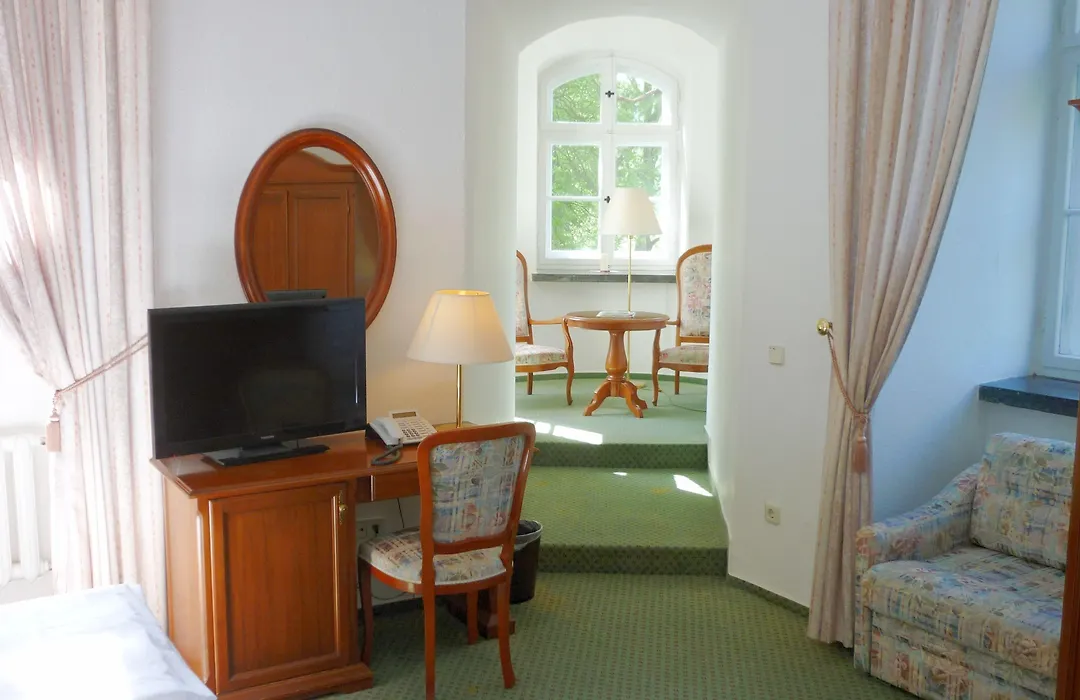 Hotel Schloss Spyker-1