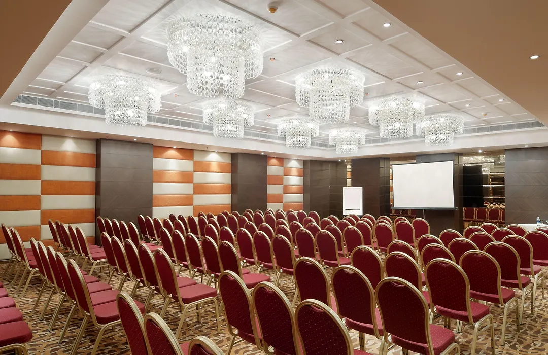 Hotel Ds Clarks Inn Gurgaon-1