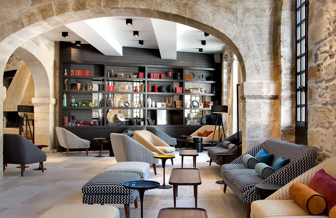 Boutique Hotel Des Remparts & Spa-1