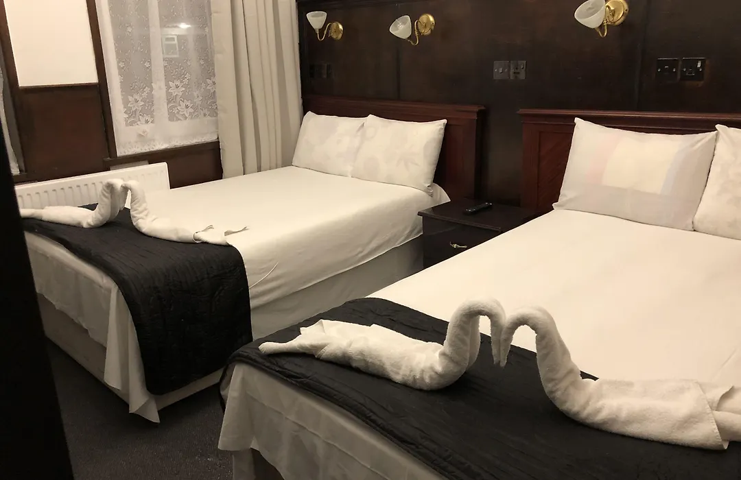 Plaza London Hotel-1