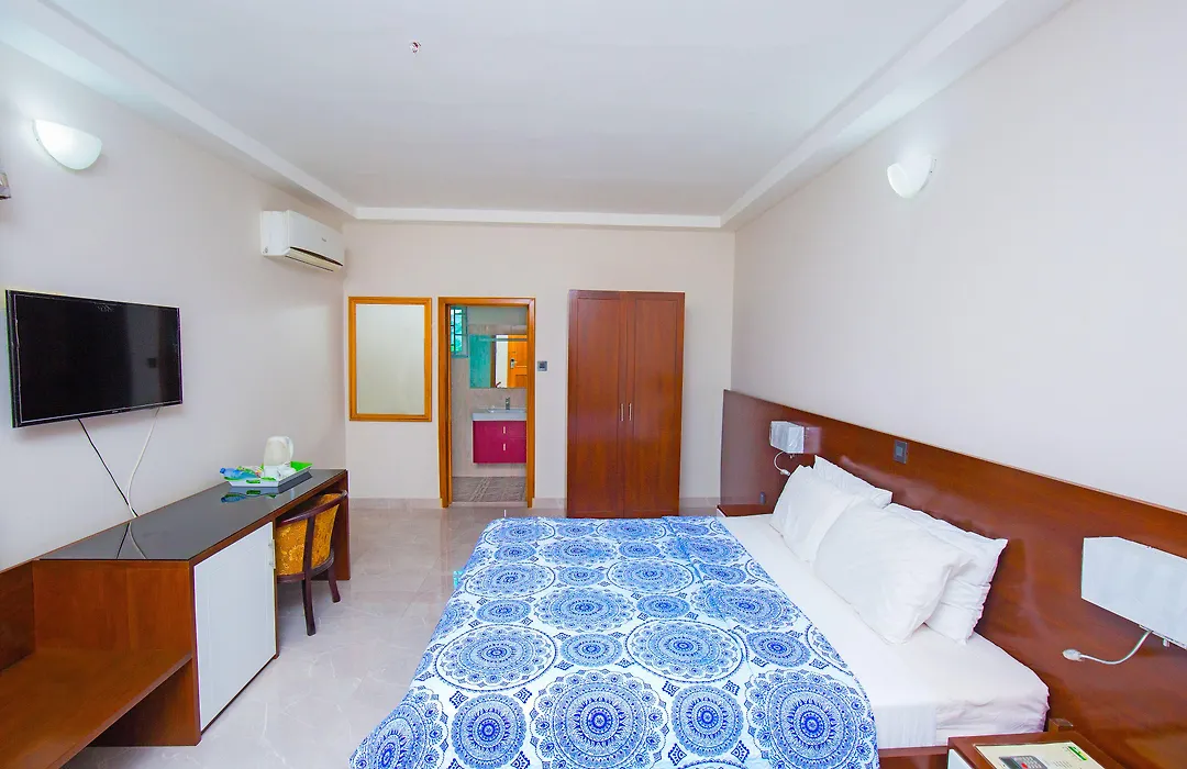 Monarch Hotel-1