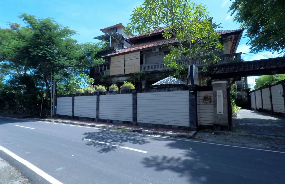 Villa Happy Jimbaran-1