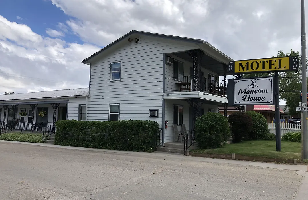 Mansion House Motel-1