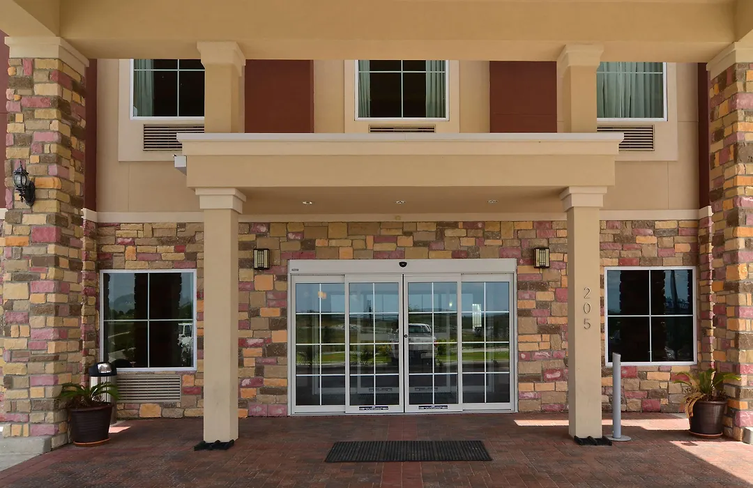 Best Western Plus Kenedy Inn-1