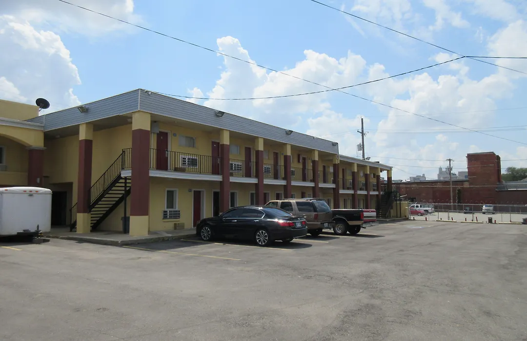 Rodeway Inn Kansas City Downtown Area-1