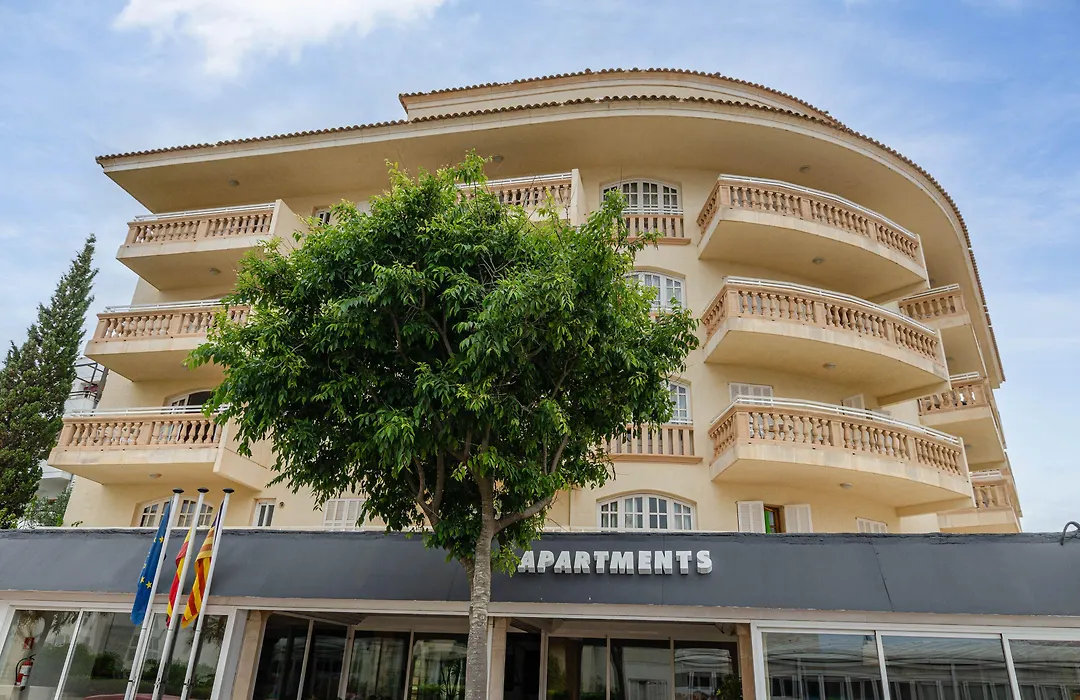 Sol y Mar Apartments-1