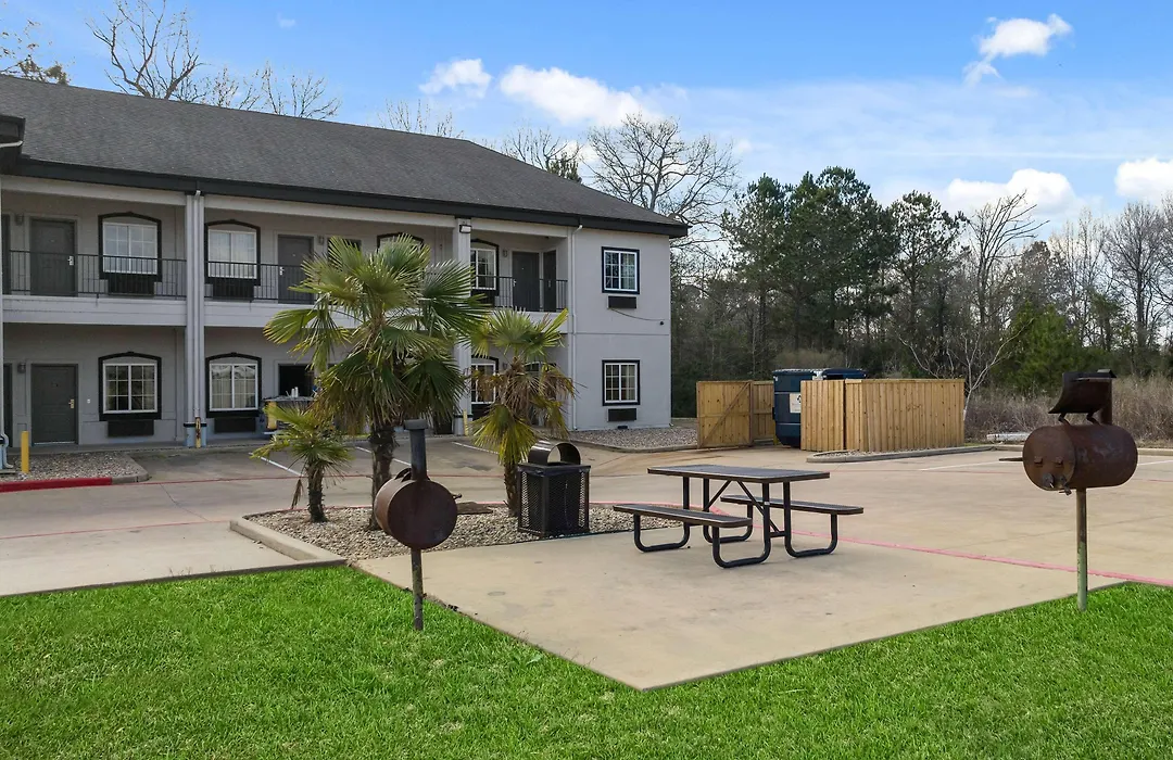 Super 8 By Wyndham Carthage Tx-1