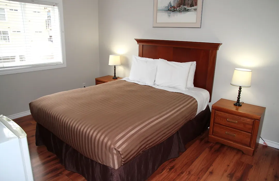 Hotel Squamish-1