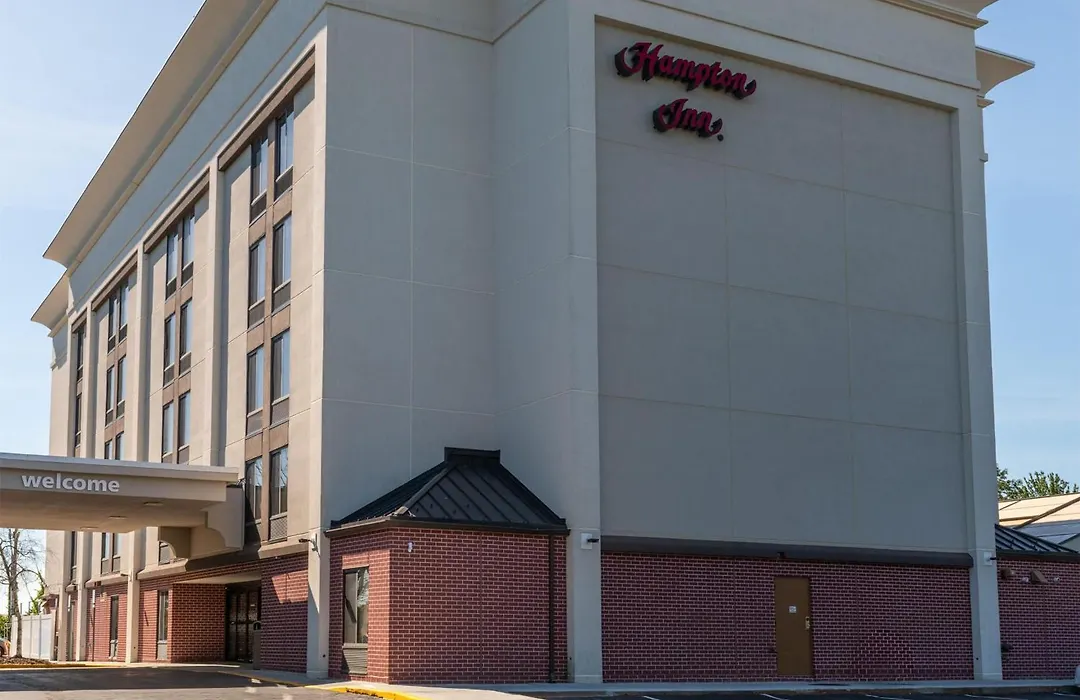 Hampton Inn Portsmouth Central-1
