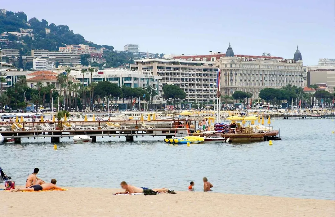 Ibis Budget Cannes Centre Ville-1