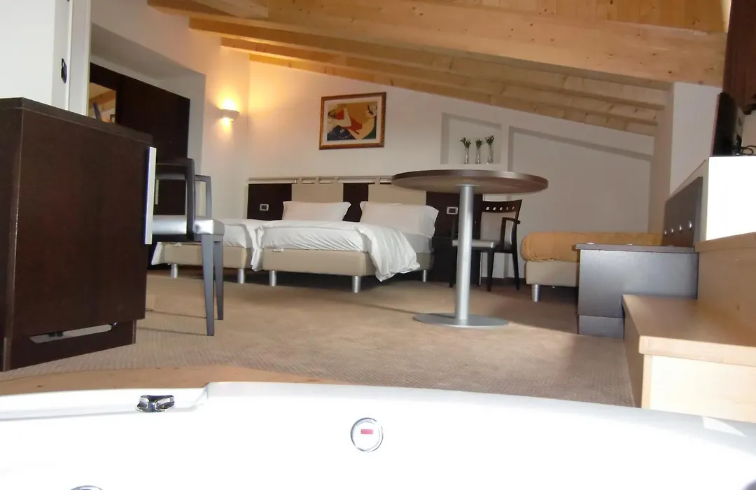 Hotel La Perla-1