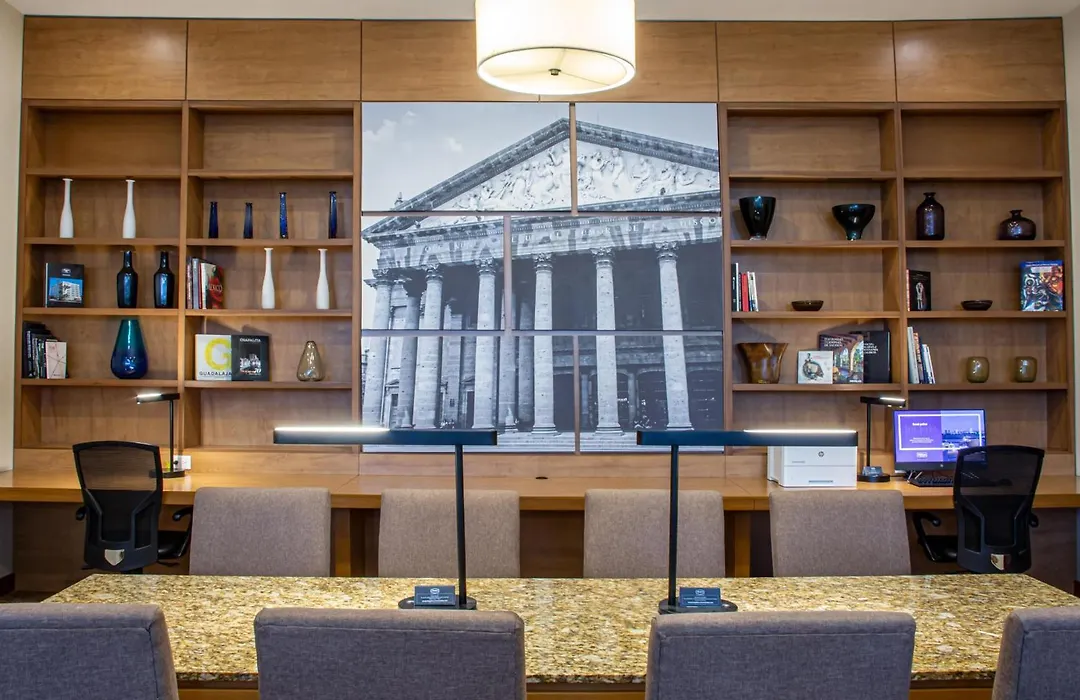 Hampton By Hilton Guadalajara Expo-1