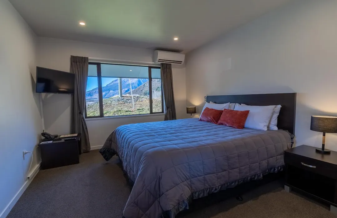 The Bealey Hotel-1