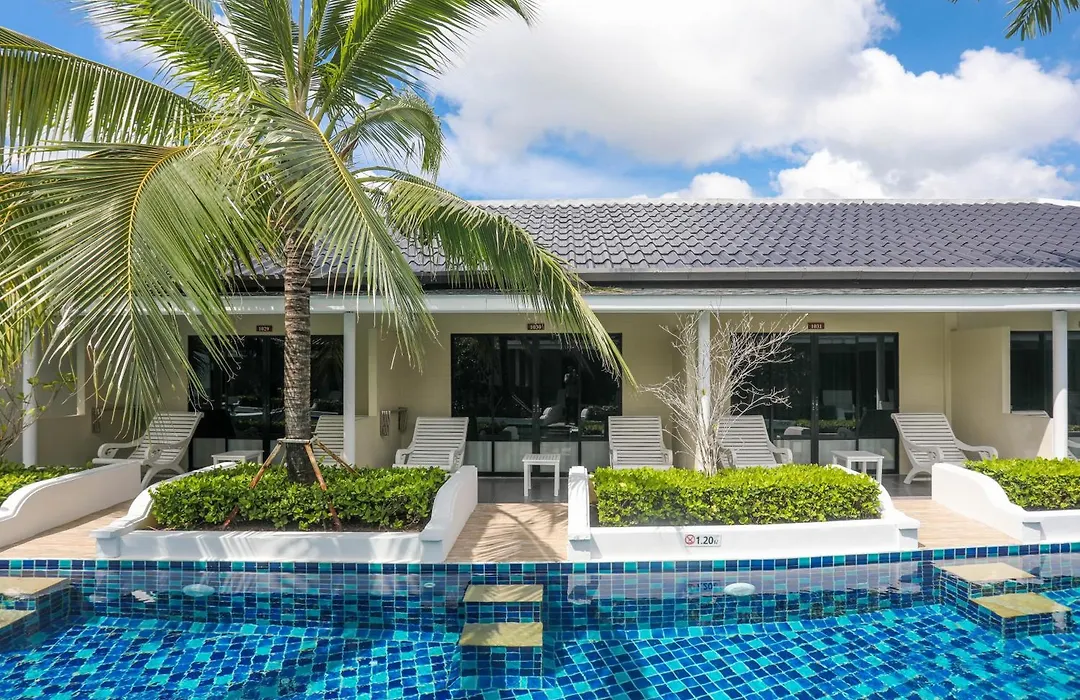 Tuana Hotels Brook Pool Access-1