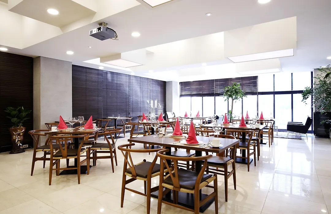 Urban Boutique Hotel-1