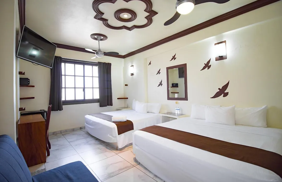 Hotel Diamante-1