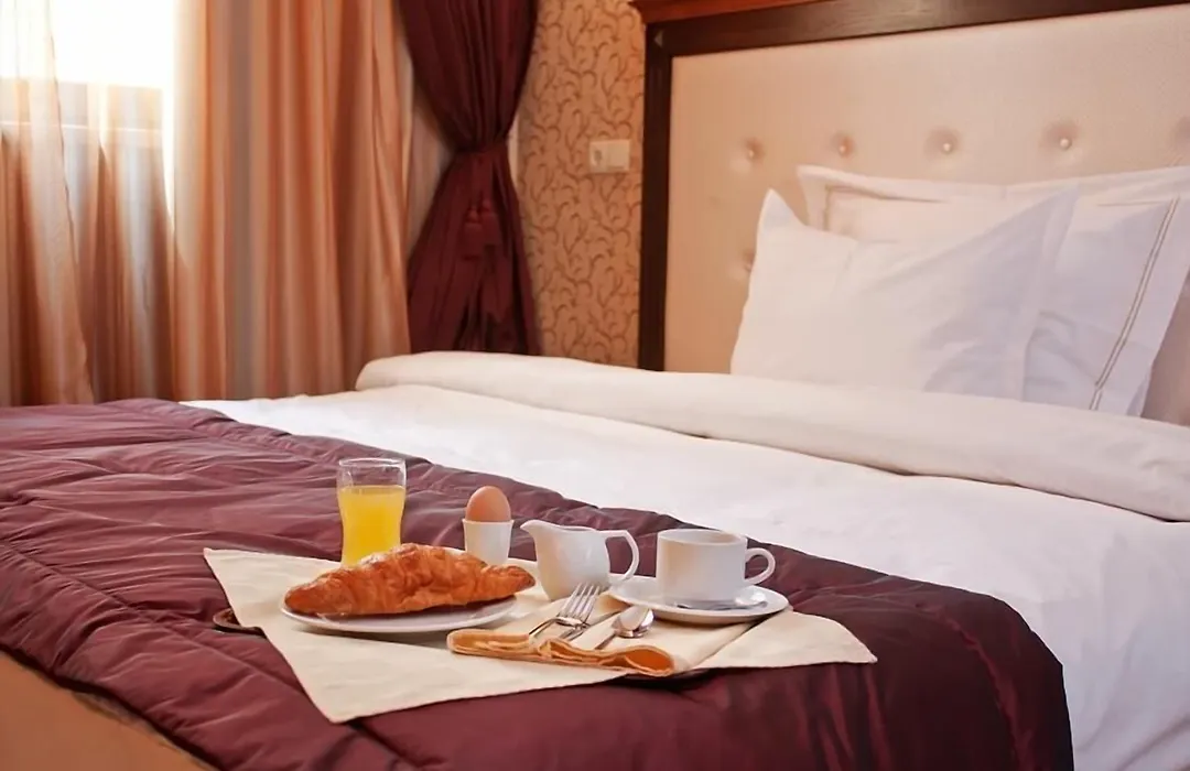 Best Western Plus Bristol Hotel-1
