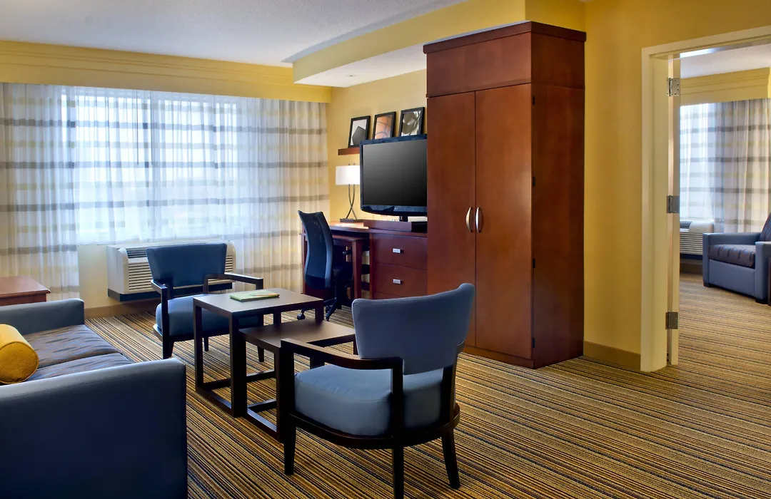Courtyard By Marriott Newark Downtown-1