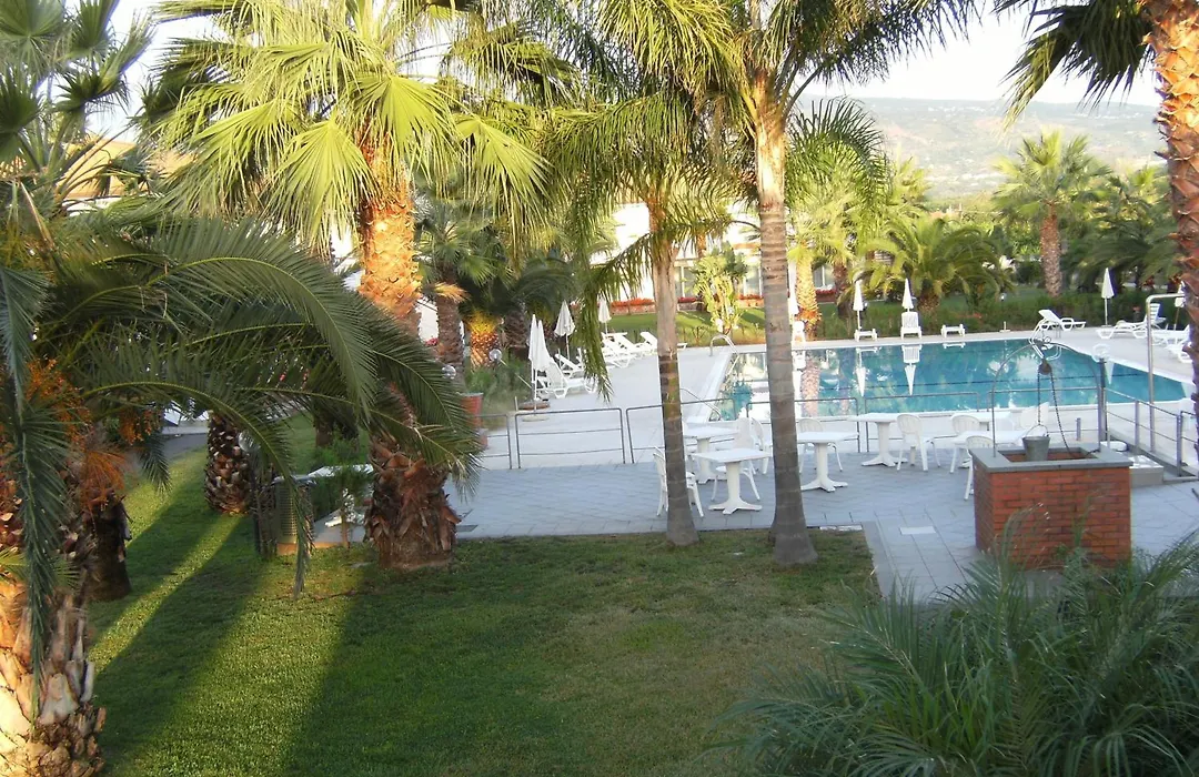King'S House Hotel Resort-1