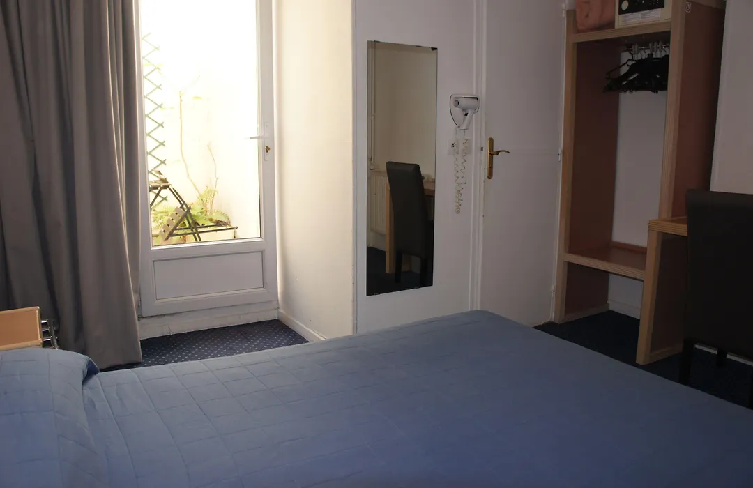 Hotel Edgar Quinet-1