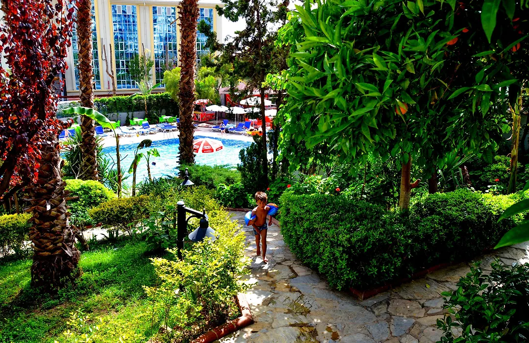 Ark Apart And Suite Hotel-1