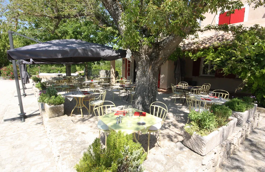 Hotellerie Du Domaine De Cabasse-1