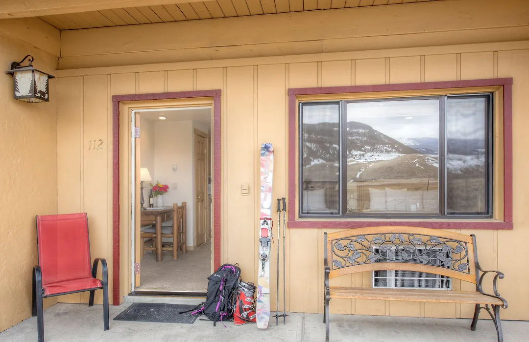 Elk Refuge Inn-1