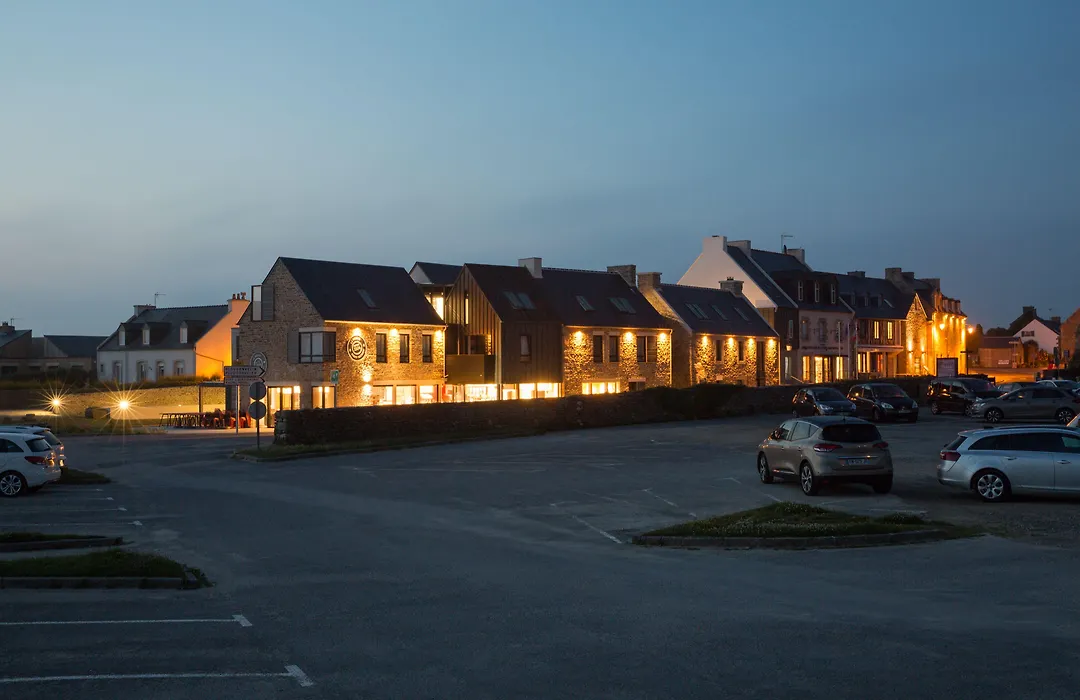 Hostellerie De La Pointe Saint-Mathieu - Spa & Restaurant-1