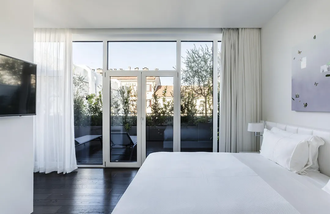Magna Pars L'Hotel A Parfum, Small Luxury Hotels Of The World-1