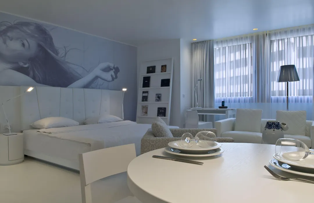 B-Aparthotel Regent-1