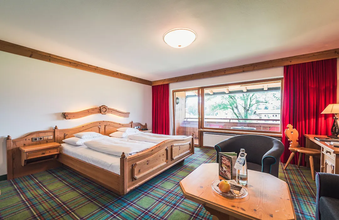 Relais & Chateaux Gut Steinbach Hotel Chalets Spa-1