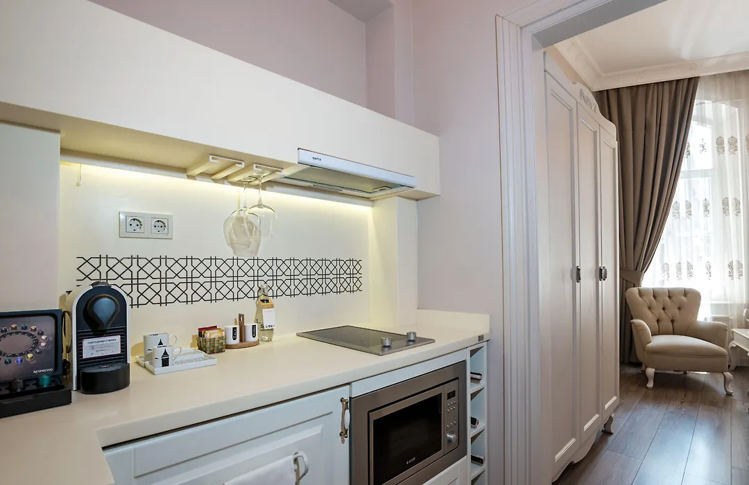 Louis Appartements Galata-1