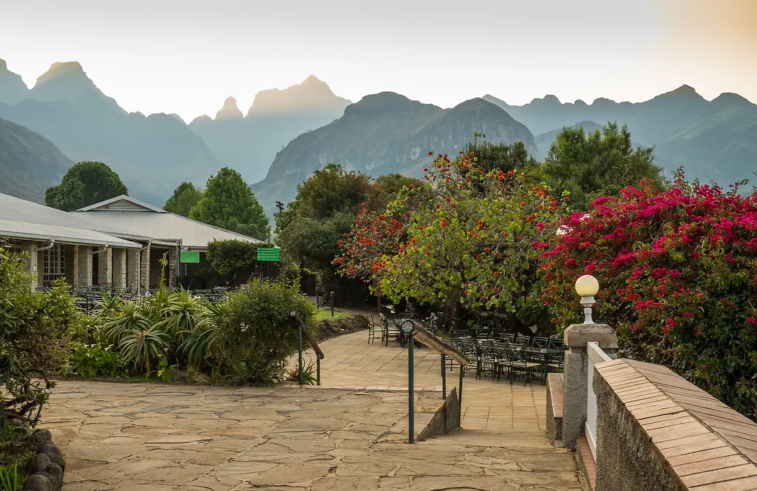 Cathedral Peak Hotel-1