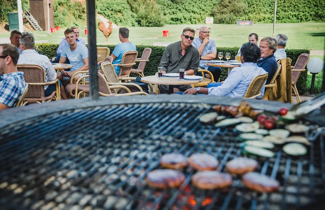 Hotel Sportsbar & Brasserie Dorhout Mees-1