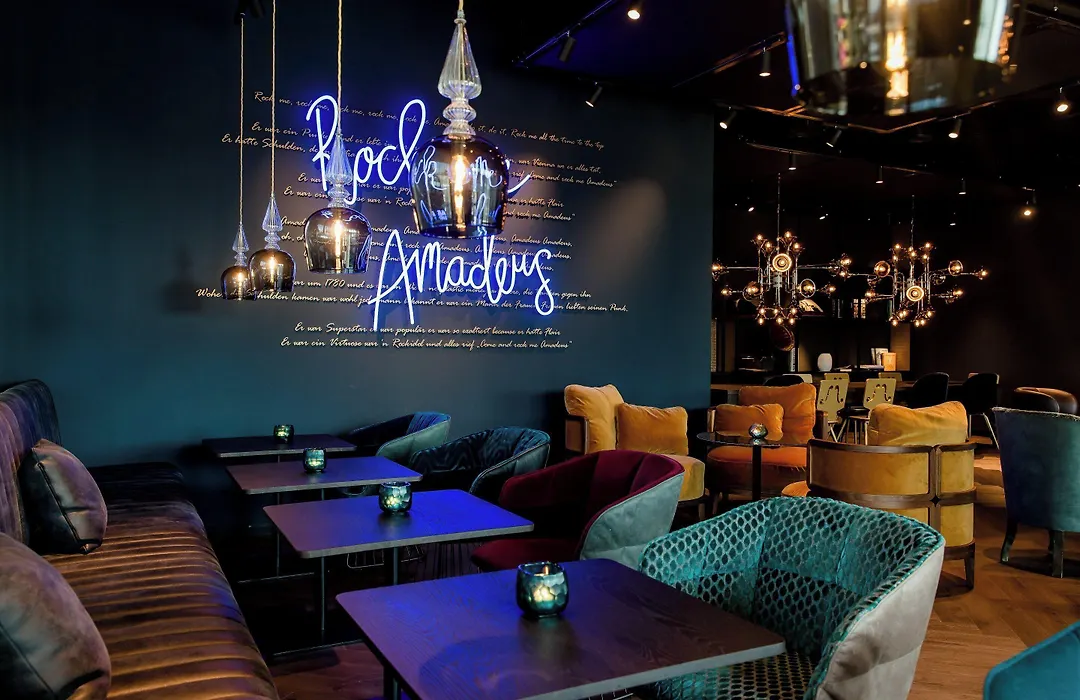 Motel One Salzburg-Mirabell-1