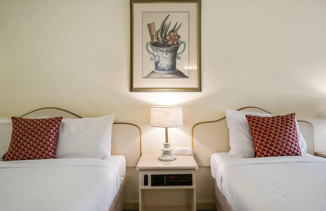 Garden City Motor Inn-1