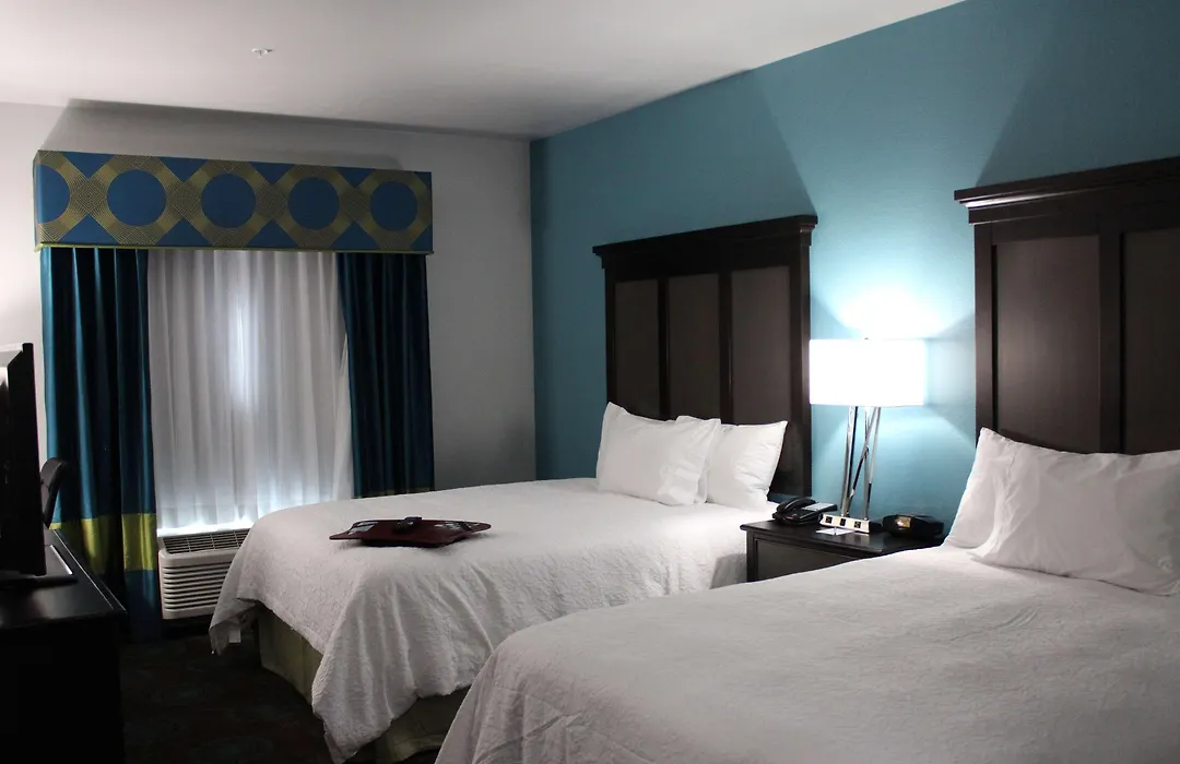 Hampton Inn Cotulla-1