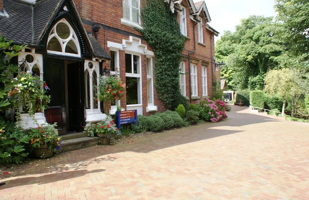 Hillscourt-1