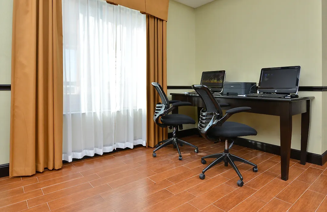 Holiday Inn Express Alva By Ihg-1