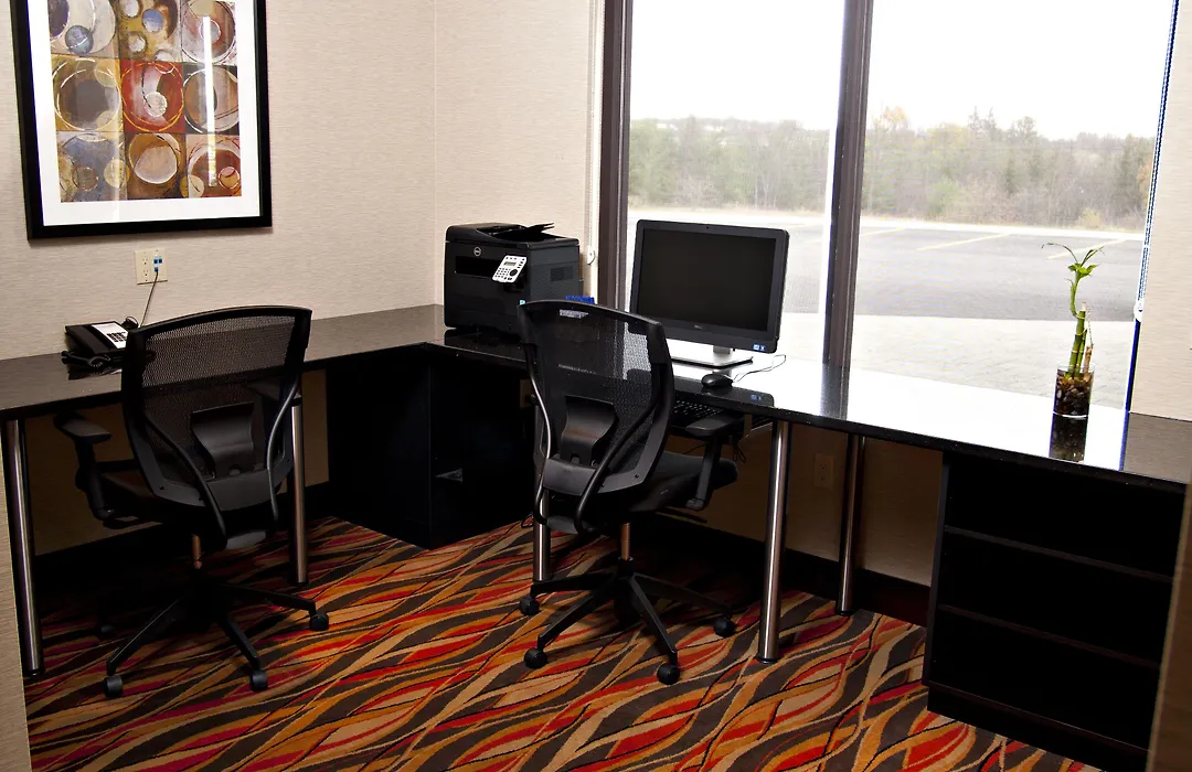 Holiday Inn Express Pembroke By Ihg-1