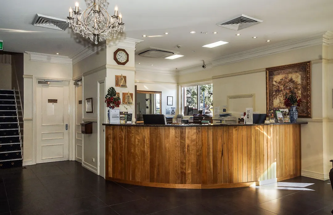 Isa Hotel-1