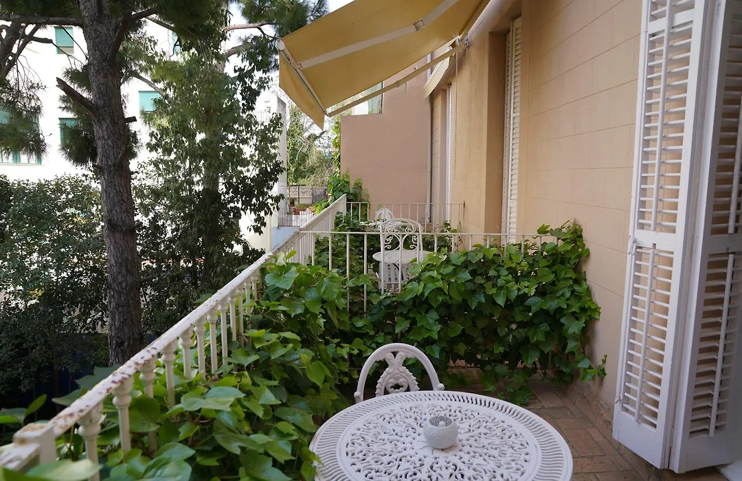 Hotel Medium Renaixenca-1