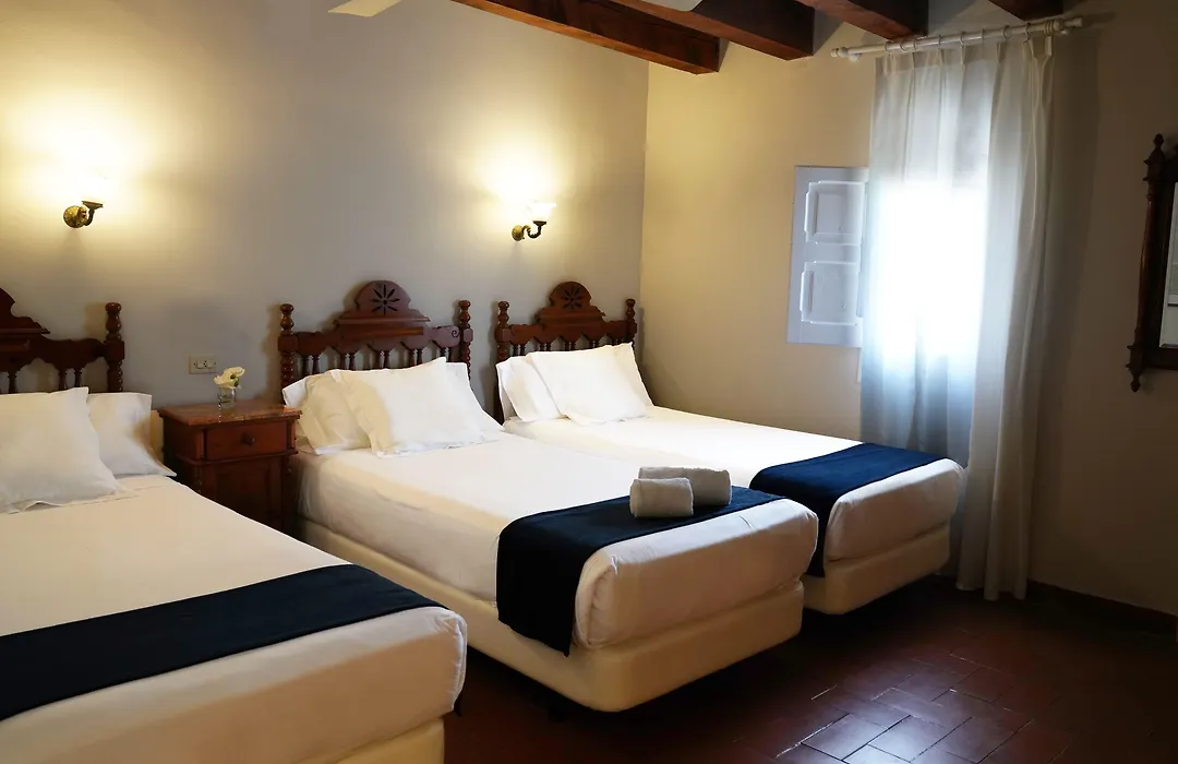 Hotel Medium Renaixenca-1