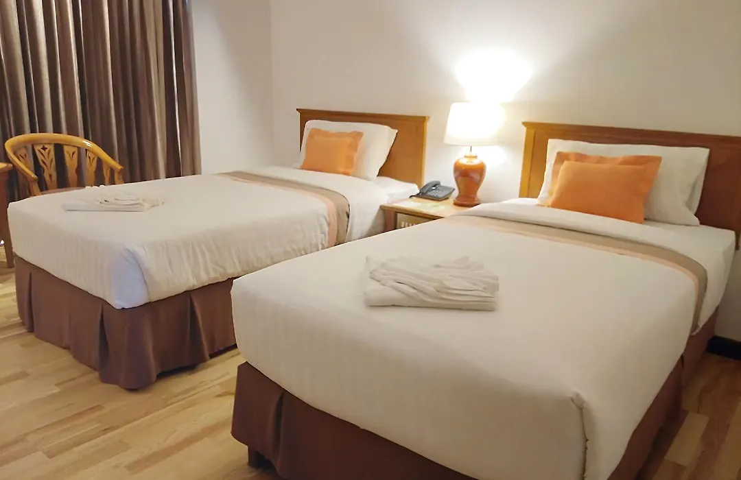 Diamond Plaza Hotel-1