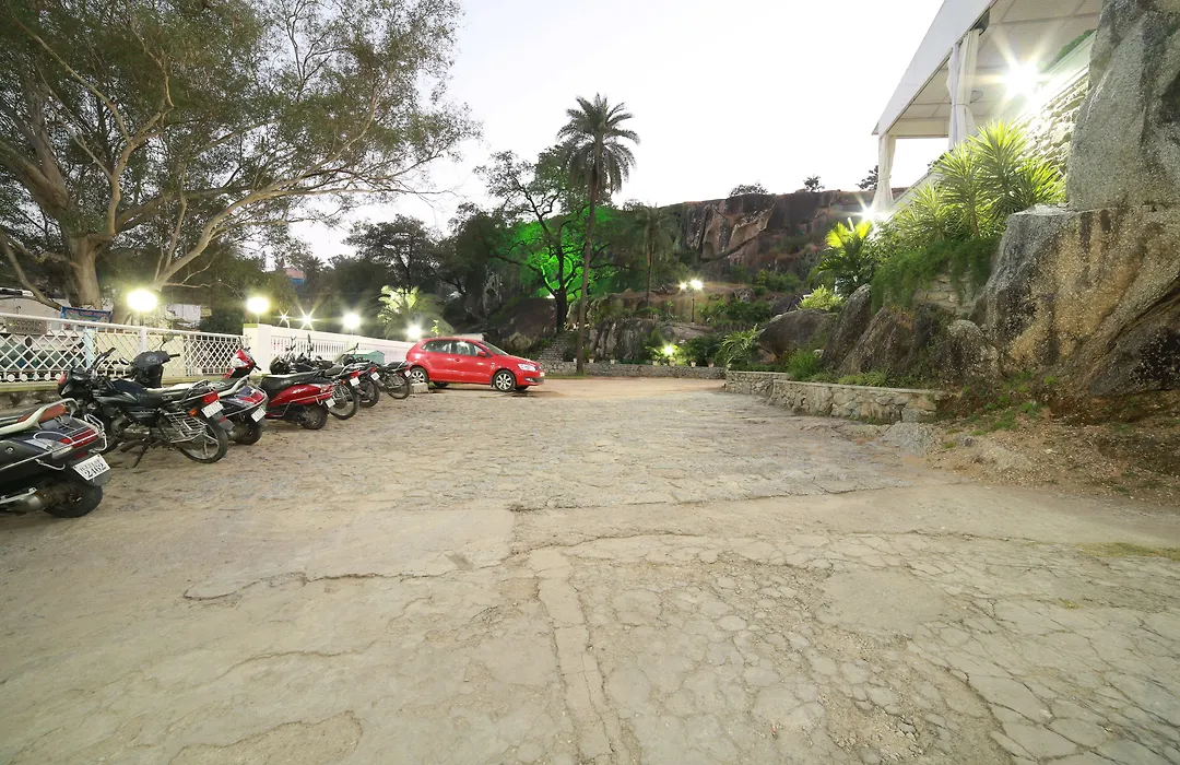 Hotel Karnavati-1