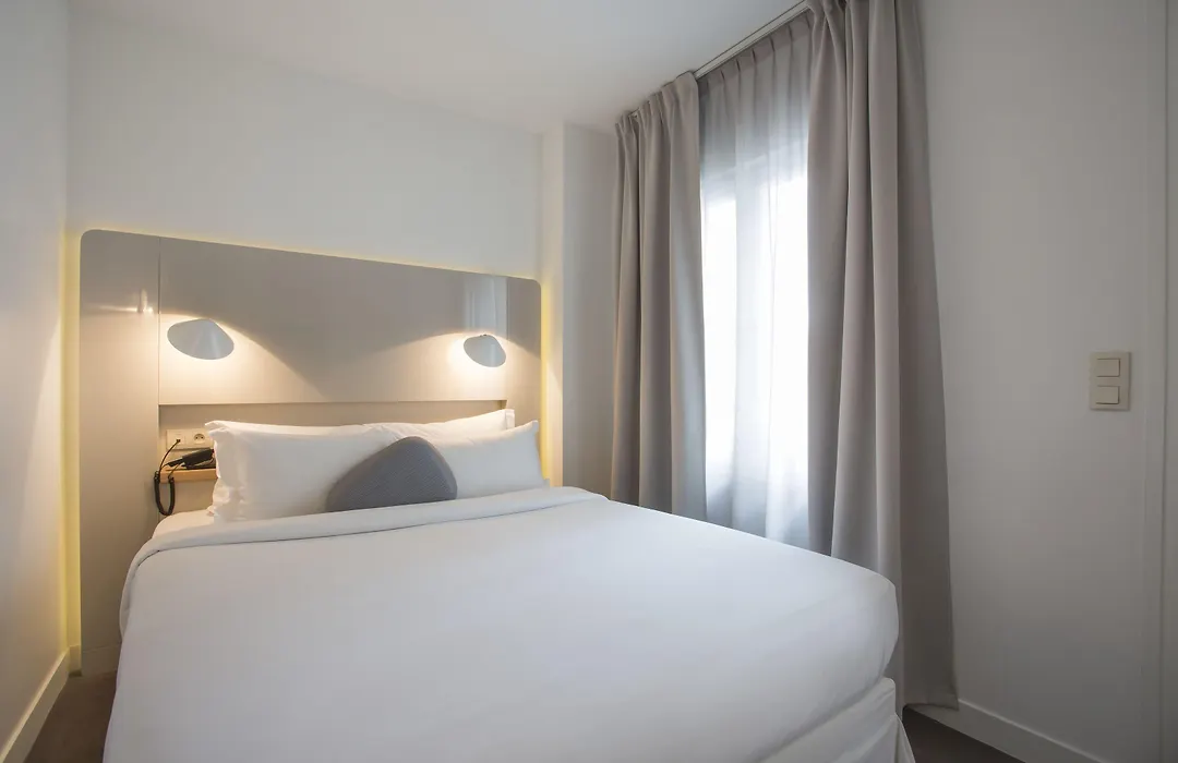 Hotel Le Marcel Paris Gare De L'Est-1