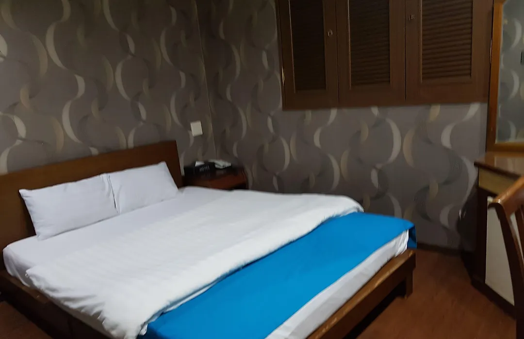 Hotel At Home-1