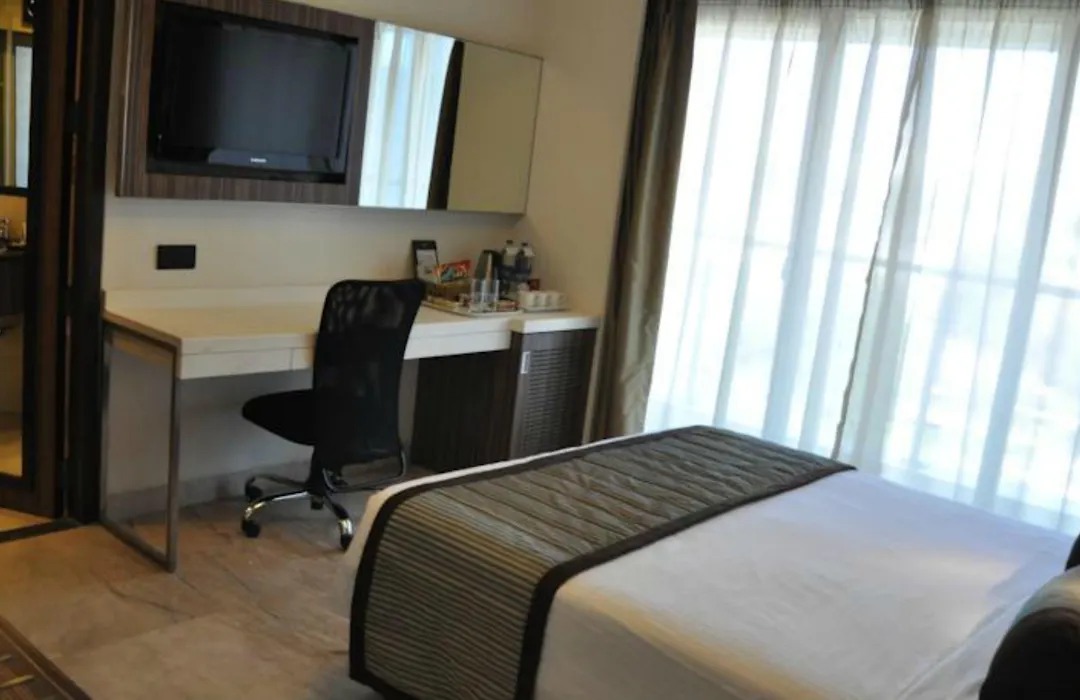 Residency Sarovar Portico-1