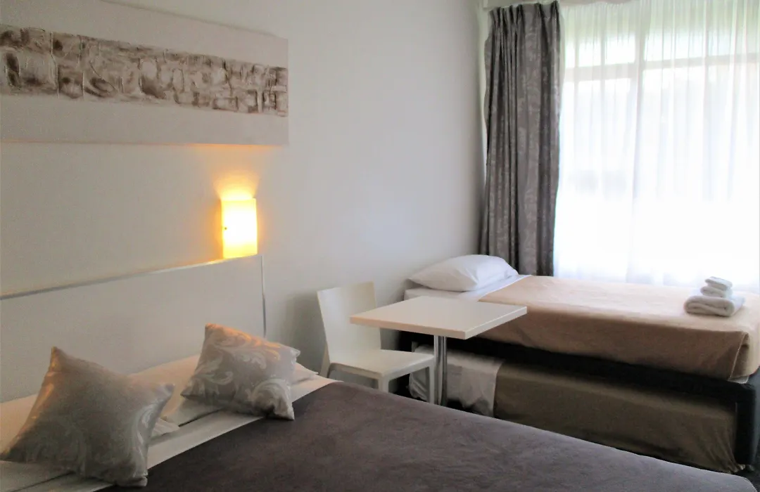 Cronulla Motor Inn-1